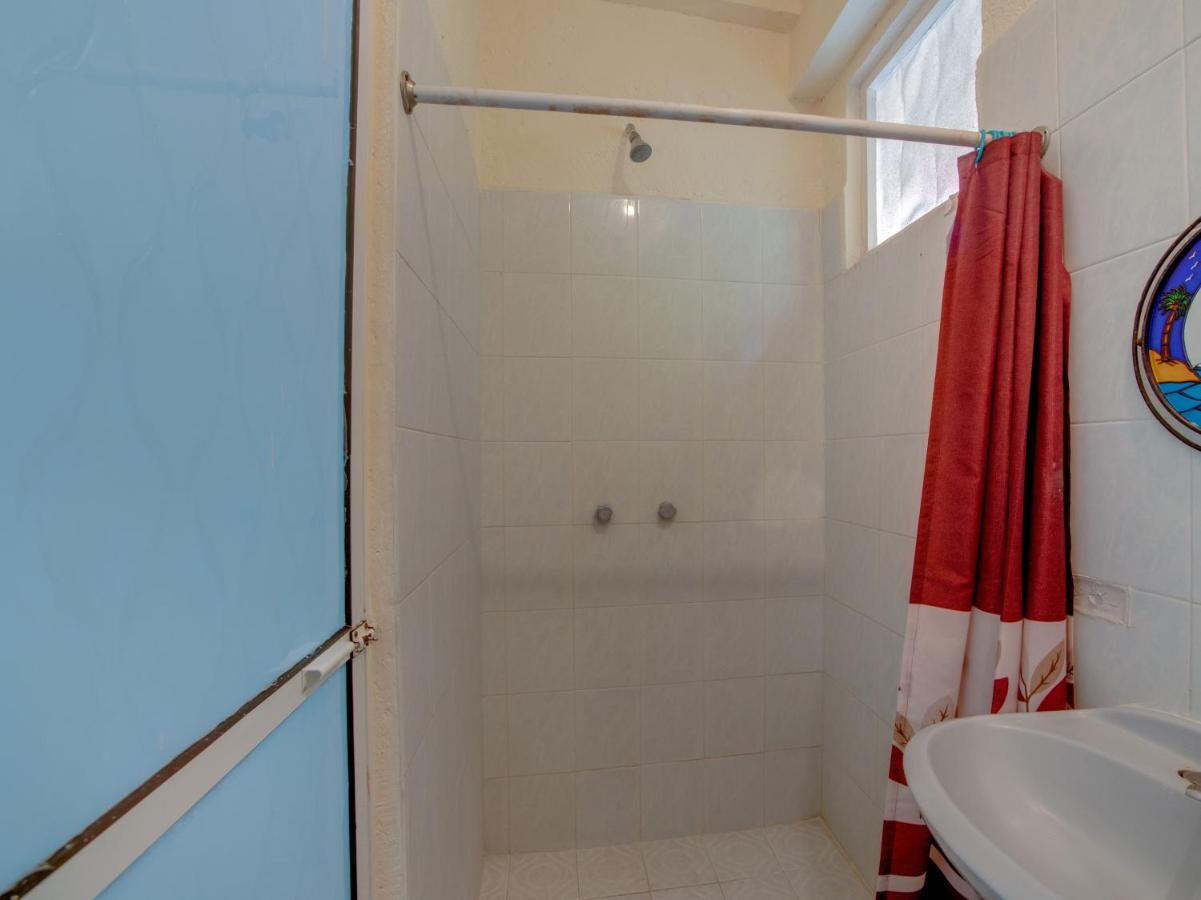 Oyo Hotel Casa Ada Zihuatanejo Zewnętrze zdjęcie